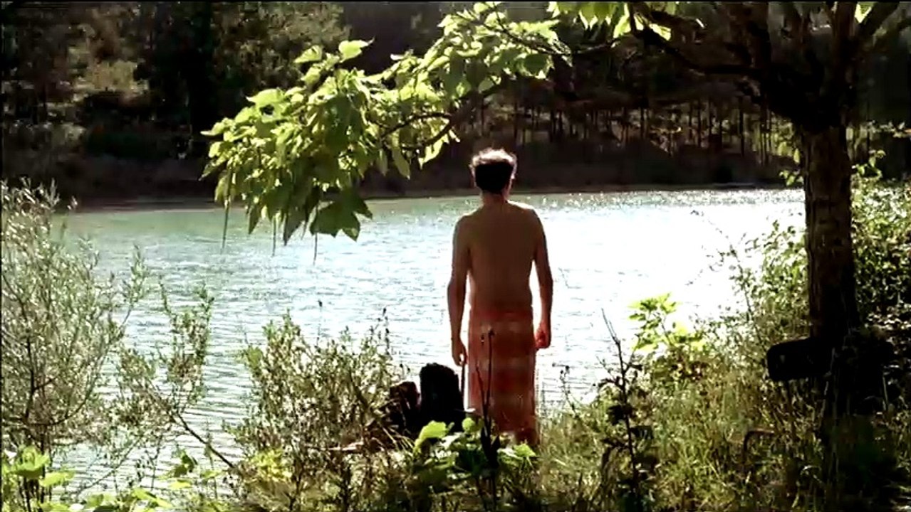 8 fois debout Bande-annonce VF