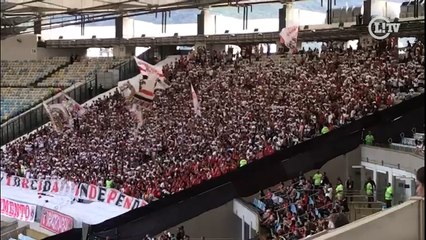 Toca nele! A música que a torcida do São Paulo  não cansa de cantar