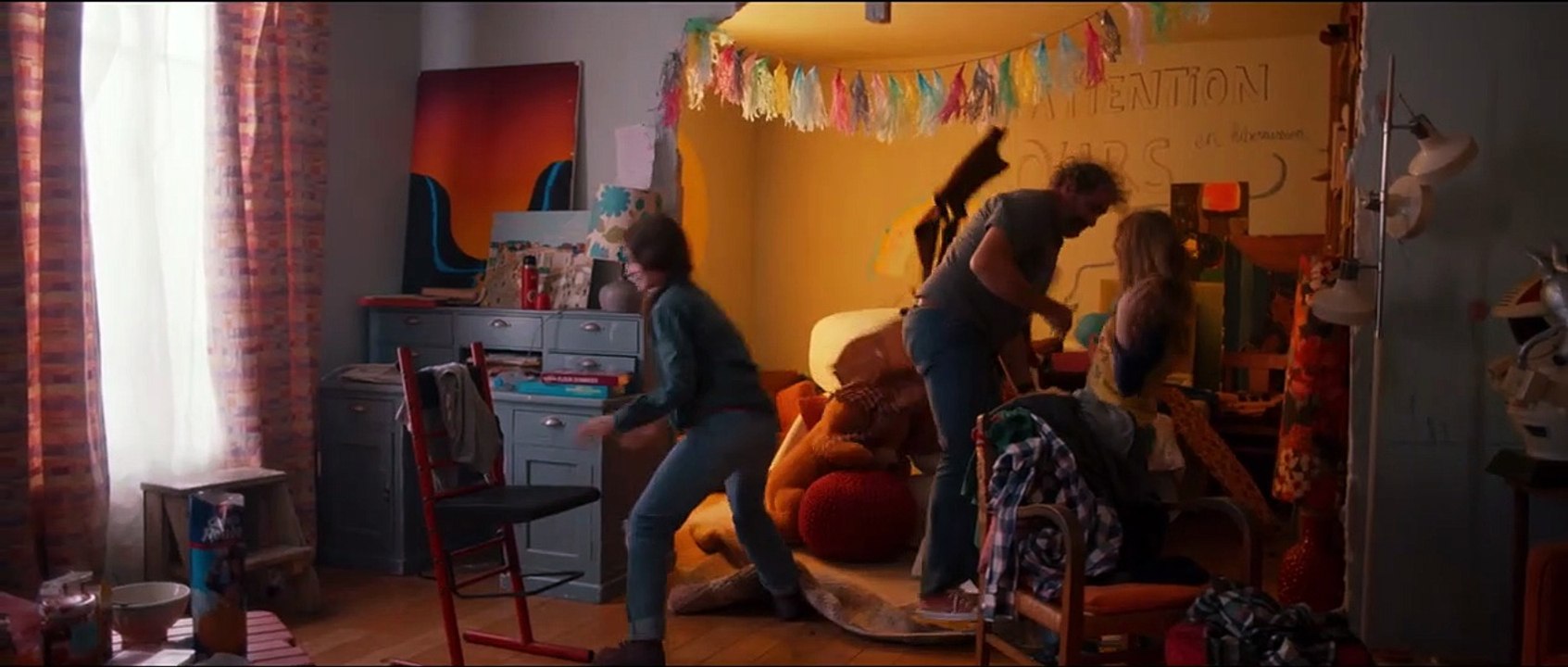 Cigarettes et chocolat chaud TEASER "Il est trop cool"