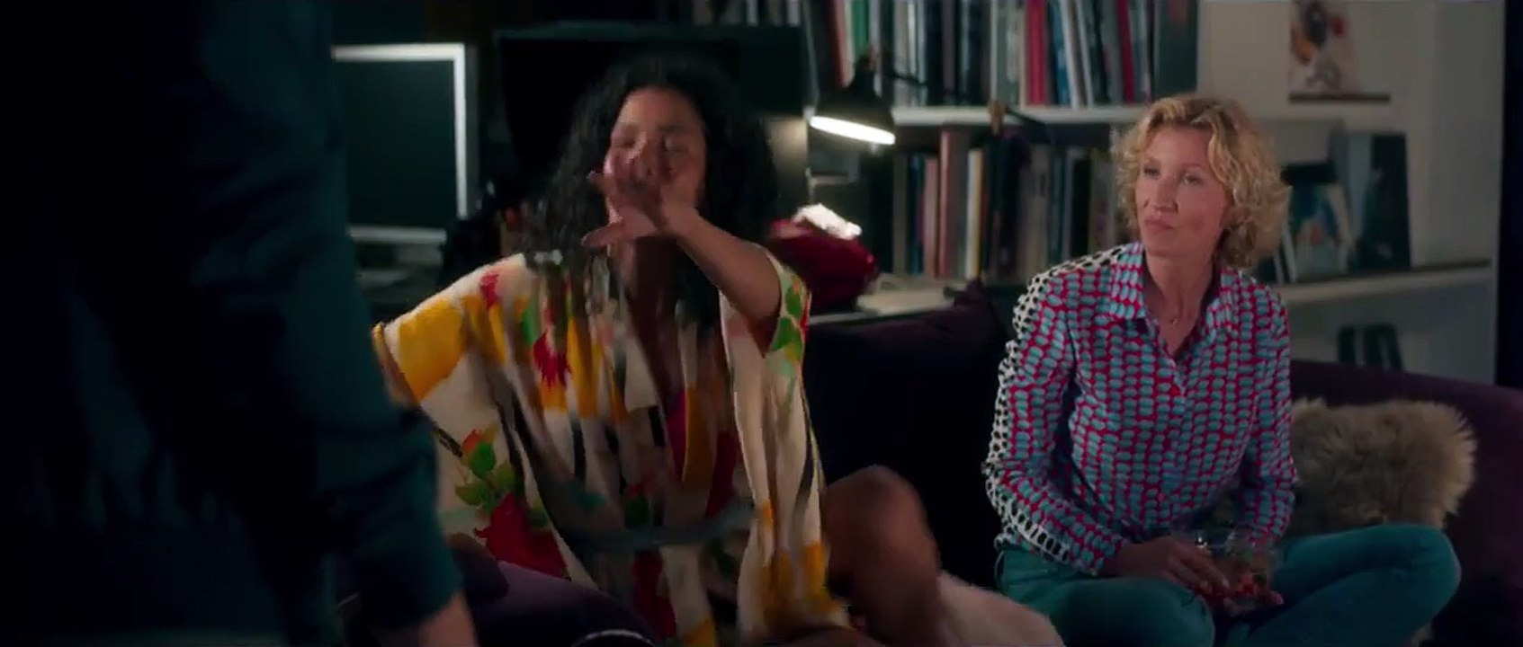 L'Embarras du choix TEASER VF "Tomber amoureux sur Tinder"