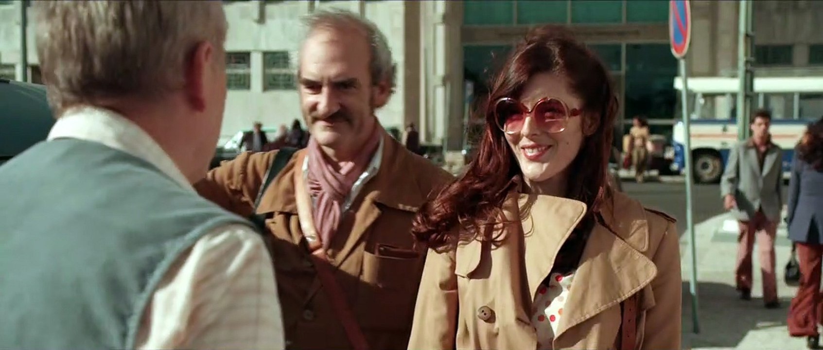 Les Grandes Ondes - EXTRAIT "Deux professionnels sur un pied d'égalité"