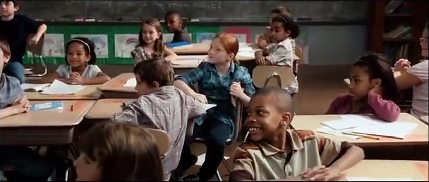 De leurs propres ailes EXTRAIT VF Une super maîtresse