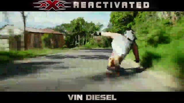 xXx : Reactivated EXTRAIT VO Descente en longboard