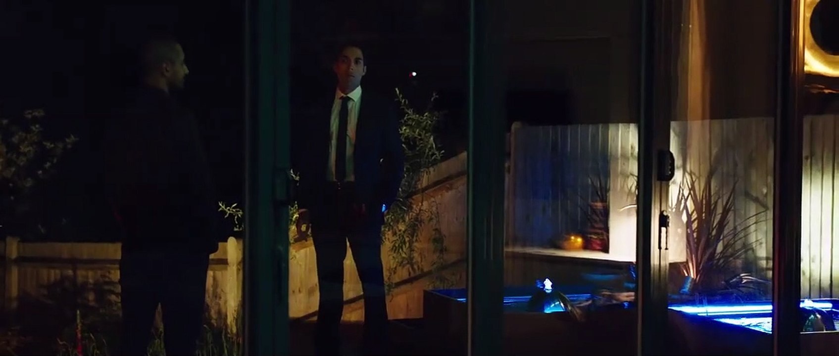 City of Tiny Lights Bande-annonce VO