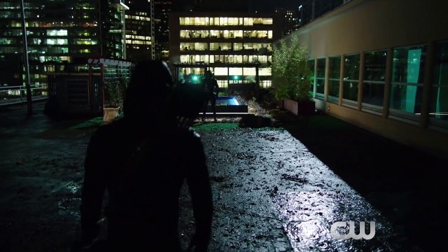 Arrow - saison 5 BONUS VO Récap de la première moitié de saison