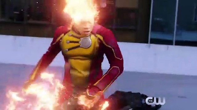 DC's Legends of Tomorrow saison 2 BONUS VO Récap de la première moitié de saison