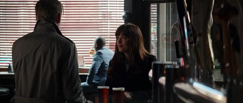 Cinquante Nuances plus sombres EXTRAIT VF Patron vs petit ami