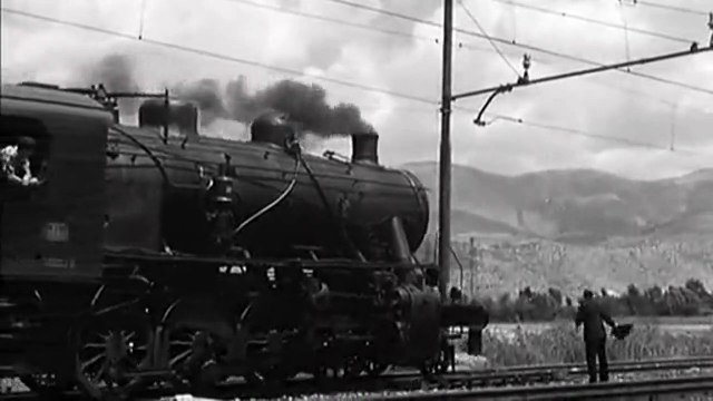 La Paysanne aux pieds nus EXTRAIT VO Le train