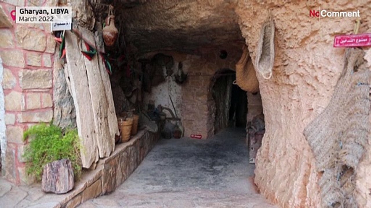 بدون تعليق: "بيوت الحفر" في ليبيا تحفة معمارية مهجورة