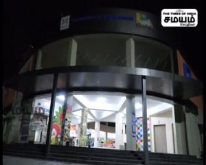 பாளையங்கோட்டை பேருந்து நிலையத்தில் நாட்டு வெடிகுண்டு வீச்சு; பரபரப்பு காட்சிகள்!