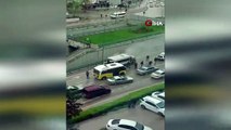 Bursa'da servis minibüsü alev alev yandı, işçiler canlarını zor kurtardı