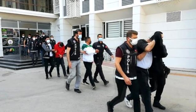 Son dakika haberleri! Mersin'de uyuşturucu operasyonunda yakalanan 11 şüpheliden 3'ü tutuklandı