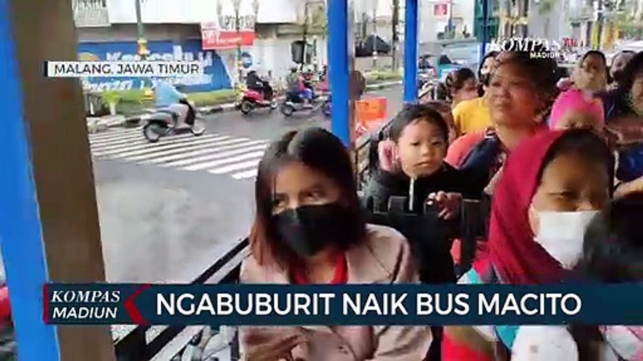 Ngabuburit Naik Bus Macito