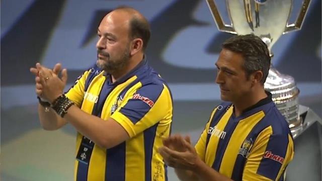 Kupa bir kez daha Kanarya'nın! Basketbol liginin şampiyonu Fenerbahçe oldu