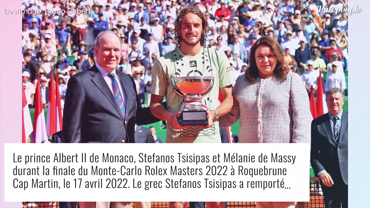 Albert de Monaco en forme après la Covid : il profite du tennis en famille, Charlene et les jumeaux absents