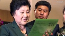 شاهد: مقدمة الأخبار الأكثر شهرة في كوريا الشمالية تشكر كيم جونغ أون على منحها شقة جديدة