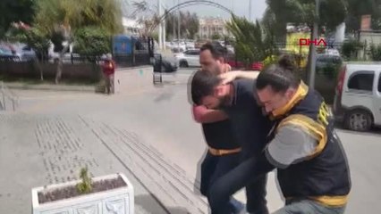 Son dakika... EV ARKADAŞINI ÇEKİÇLE ÖLDÜREN ŞÜPHELİ ADLİYEYE SEVK EDİLDİ