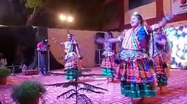 गीतों पर गुनगुनाए, मिमिक्री ने गुदगुदाया, लोकनृत्य पर झूमे