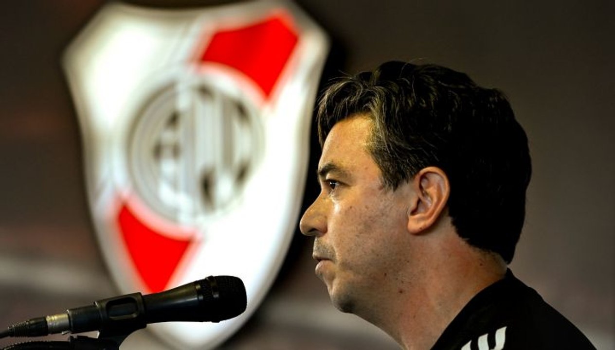 El gesto de Gallardo tras el polemico penal para River vs Banfield