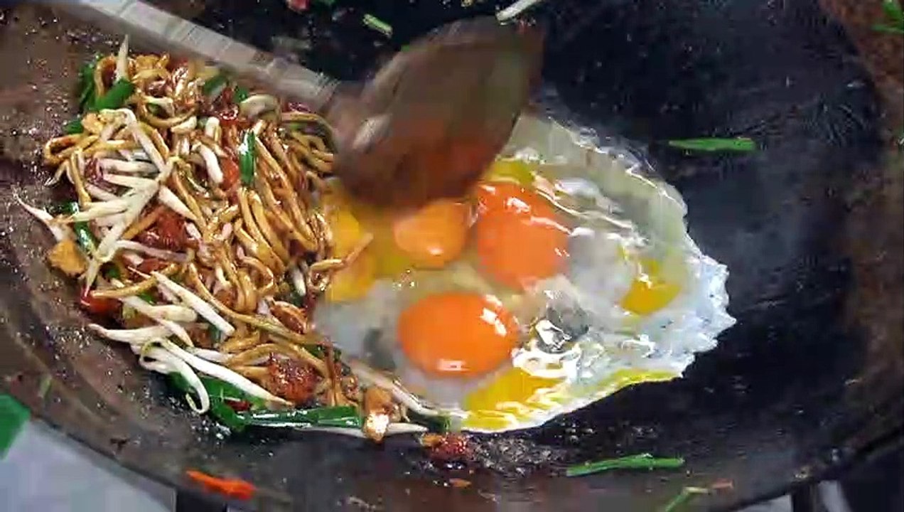 Under $1!! 5 Must Try Thailand Fried Dishes - Thai Street Food