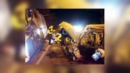 Скачать видео: Choque en la 200: Camionazo deja heridos | CPS Noticias Puerto Vallarta