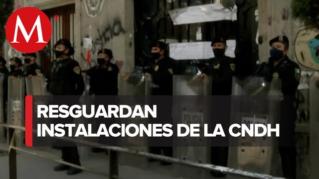 Regresa acceso libre a calle de República de Cuba tras desalojo en CNDH