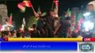 شہریوں کا بڑی تعداد میں سکرین پر عمران خان کے کراچی جلسے میں شرکت، نعرہ بازی