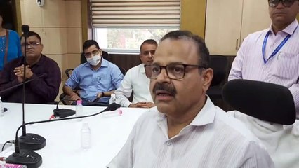 10 महीने बाद एक साथ दिखे आयुक्त और महापौर, पांच घंटे में फिर हो गया विवाद