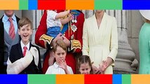 Princesse Charlotte  ces cinq fois où elle a volé la vedette à Kate Middleton et au prince William