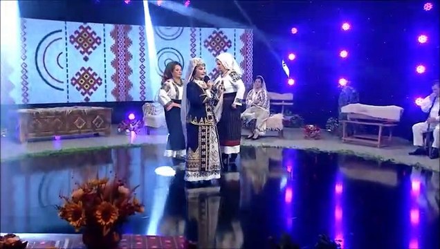 Aneta Stan - Haideti, fetelor la joc (Tezaur folcloric - TVR 1 - 10.04.2022)