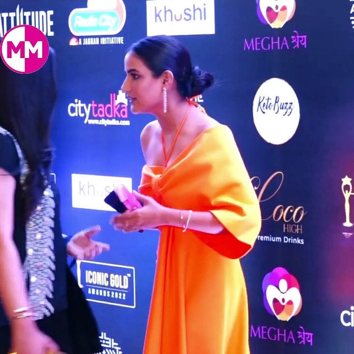 Kiara Advani in A Yellow Slit Gown At Iconic Gold Awards 2022 #shorts