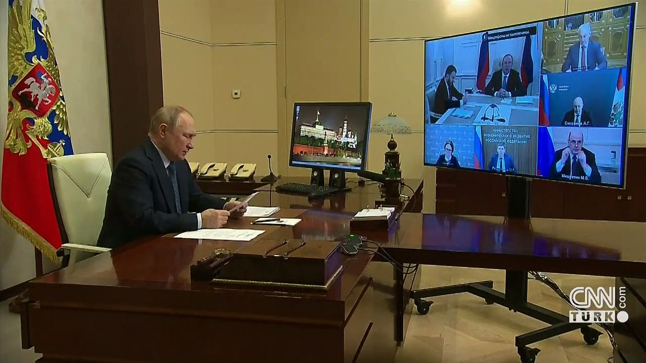 Putin'den flaş açıklama: Batı'nın yaptırımları kendi ekonomilerini vurdu!