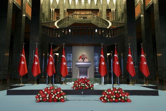 Emine Erdoğan, Ukraynalı savaş mağduru çocukları misafir etti