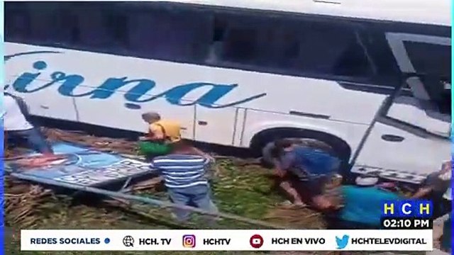 ¡Varios heridos, deja aparatoso accidente en la CA-13 hacia Tela!