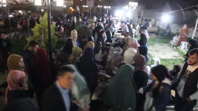 Şemdinli'de Kur'an kursu öğrencilerinin yararına kermes düzenlendi