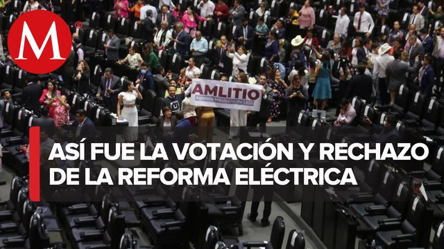 La 'resurrección' del pleno, con arengas, insultos y disfraces