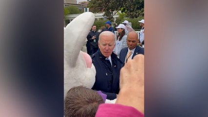 Paskalya tavşanı, Biden’ın konuşmasını kesti
