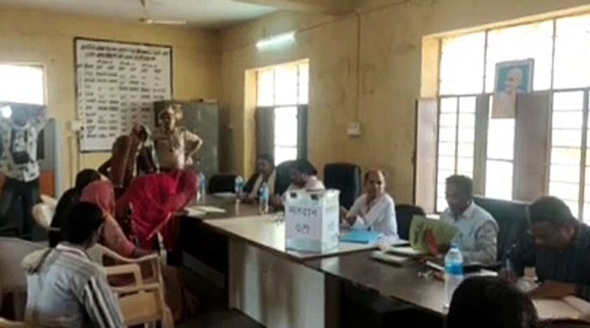 अविश्वास प्रस्ताव पर 14 में से 12 मत मिले