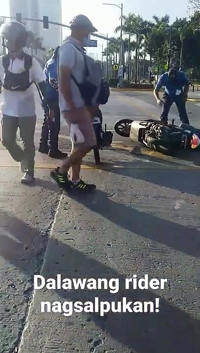 SALPUKAN NG DALAWANG RIDER