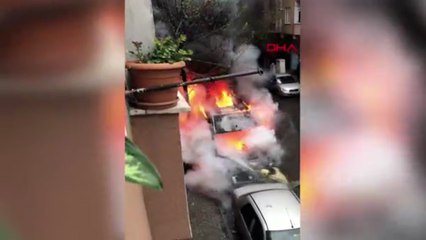 Gaziosmanpaşa'da minibüs alev topuna döndü