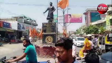 VIDEO : ट्रक ने शिवाजी सर्किल को मारी टक्कर, सर्किल क्षतिग्रस्त