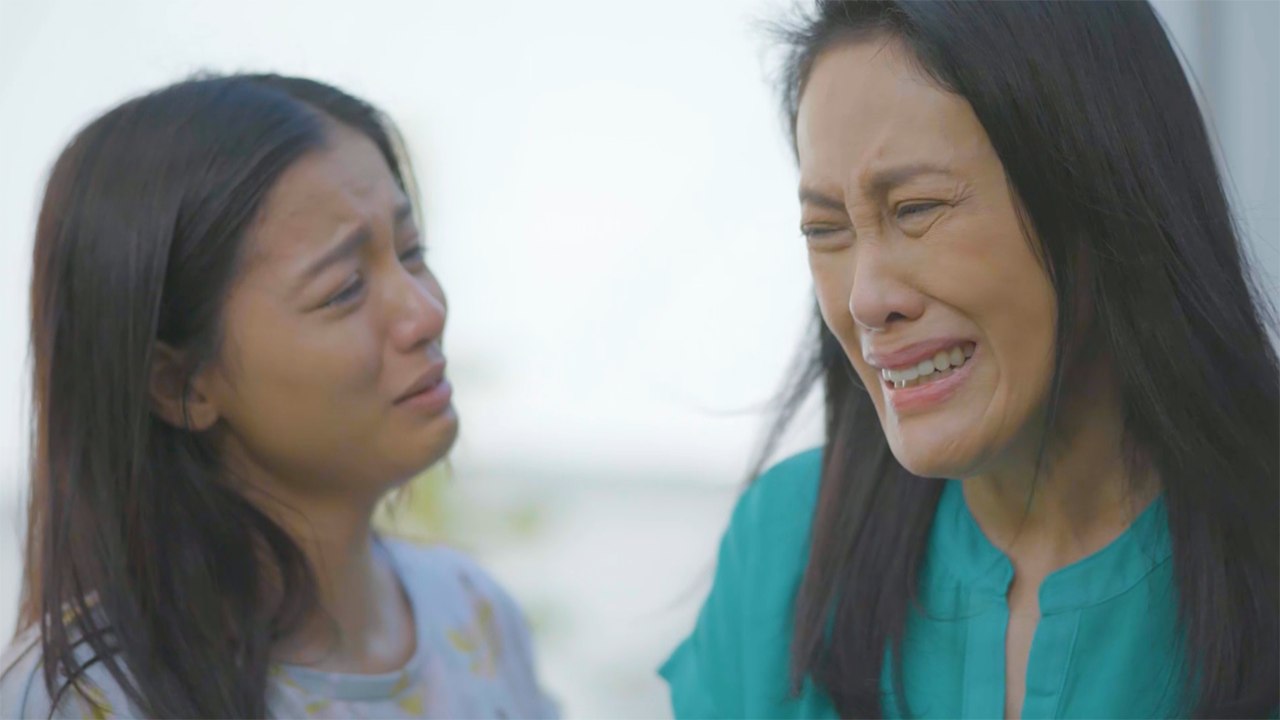 Raising Mamay: Sikretong sisira sa masayang pamilya | Full trailer