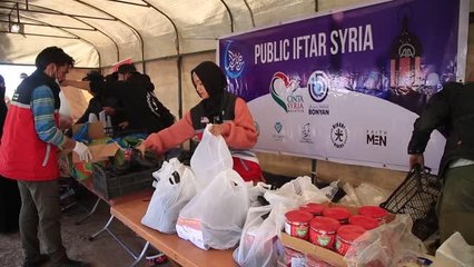 Malezyalı sanatçılardan Suriye'de binlerce ihtiyaç sahibine ramazan yardımı