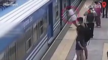 Trenin geçtiği sırada raylara düşen kadının inanılmaz kurtuluşu