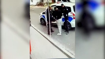 Sultanbeyli'de ekip otosuna bindirilen kişinin kaçış anı kameralara yansıdı