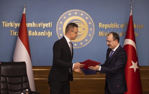 Türkiye-Macaristan Ortak Ekonomi ve Ticaret Komisyonu Kurucu Deklarasyonu imzalandı