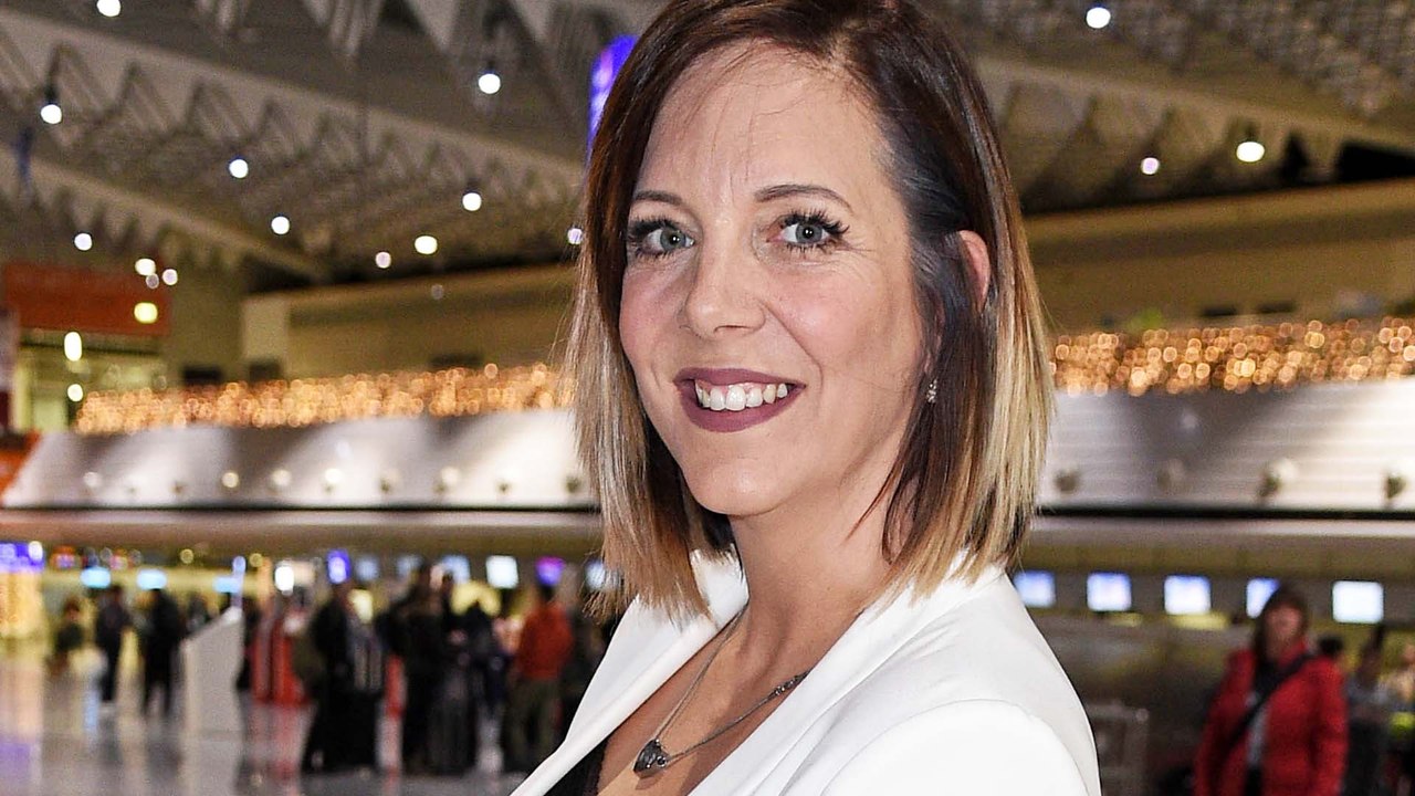 Im Mini-Kleid: Danni Büchner begeistert Fans mit sexy Look