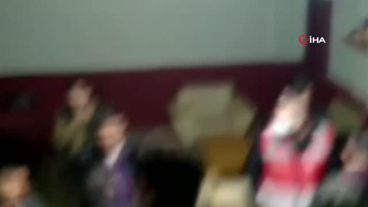 İstanbul'da kumar baskınları... Kumar oynadıkları belirlenen 174 kişiye 316 bin 506 lira para ceza kesildi