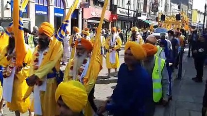 Thousands attend Sikh holy festival parade