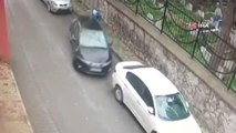 Motosiklet ile otomobilin kafa kafaya çarpıştığı anlar kamerada